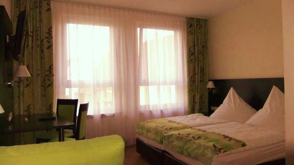 My Airport Hotel Stuttgart-Airport-Messe Leinfelden-Echterdingen Εξωτερικό φωτογραφία